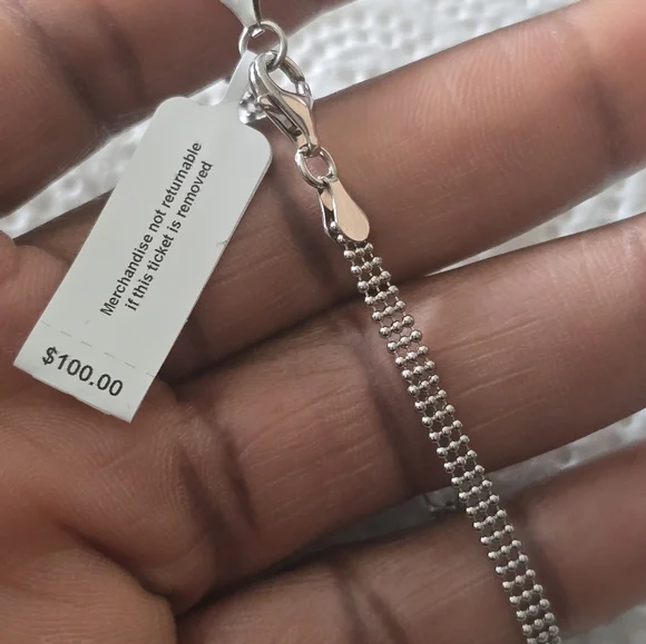 $100 Macy's Women Elegant Silver Hand Bracelet New Party - Picture 4 of 13